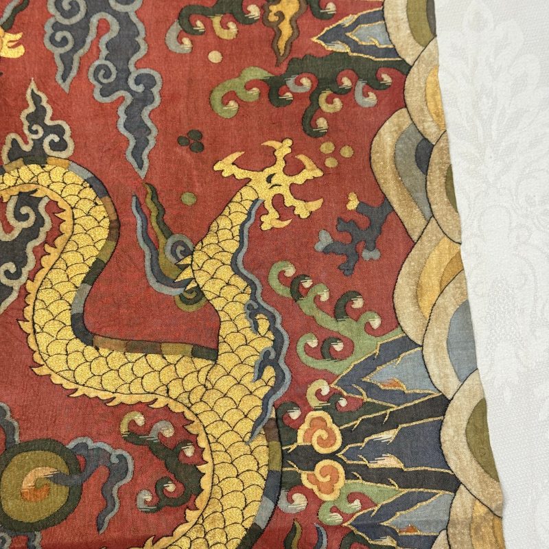 A Chinese kesi silk 'Dragons and Phoenixes' panel - 图16