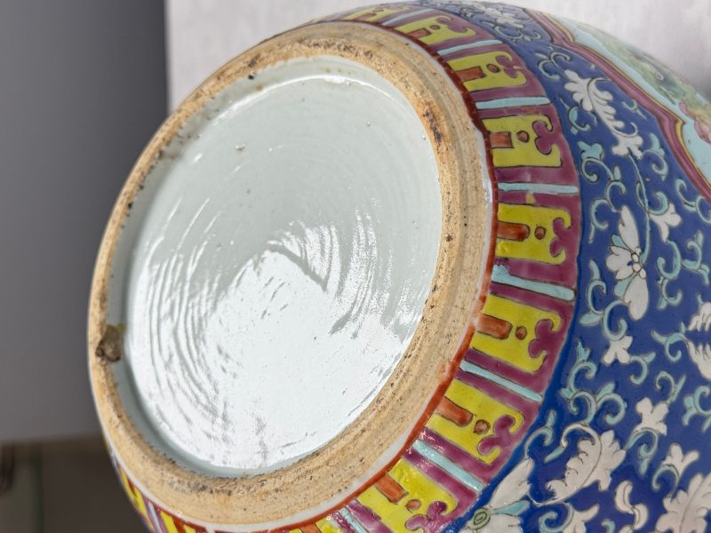 A pair of Chinese famille rose 'Birds among Flowering Branches' jars and covers - 图20