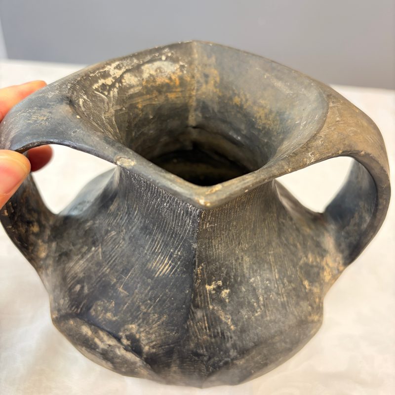 Two Chinese Sichuan black burnished pottery amphoras - 图20