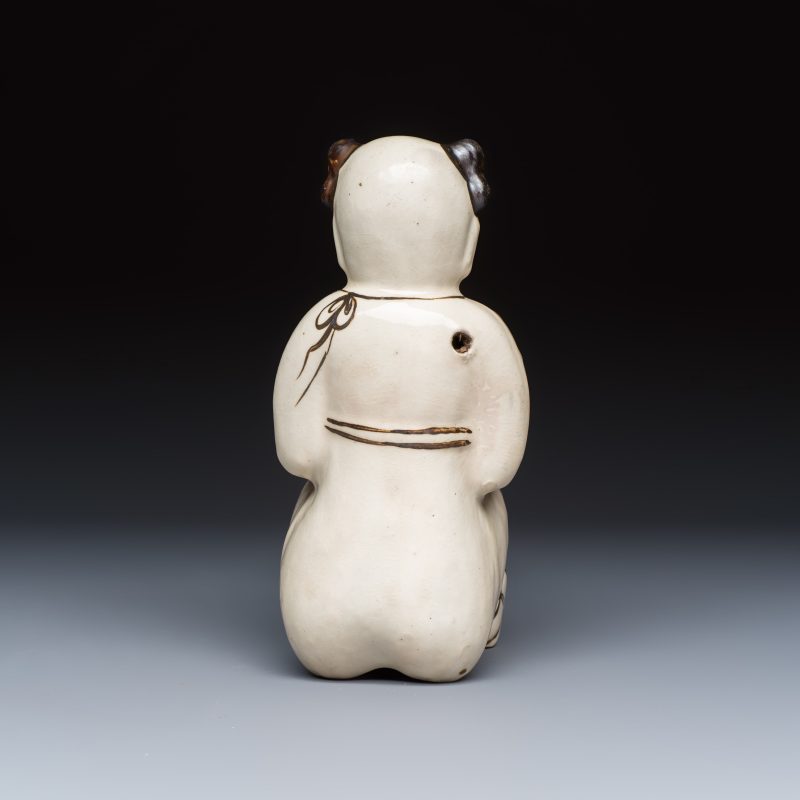 A Chinese Cizhou figure of a seated boy - 图4