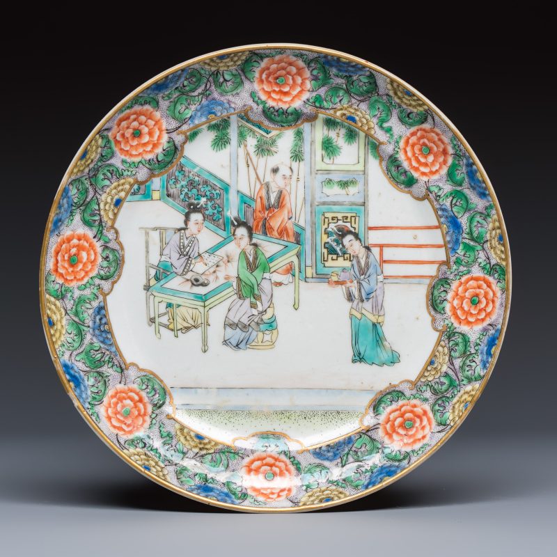 A set of six Chinese Canton famille verte plates with narrative design - 图12