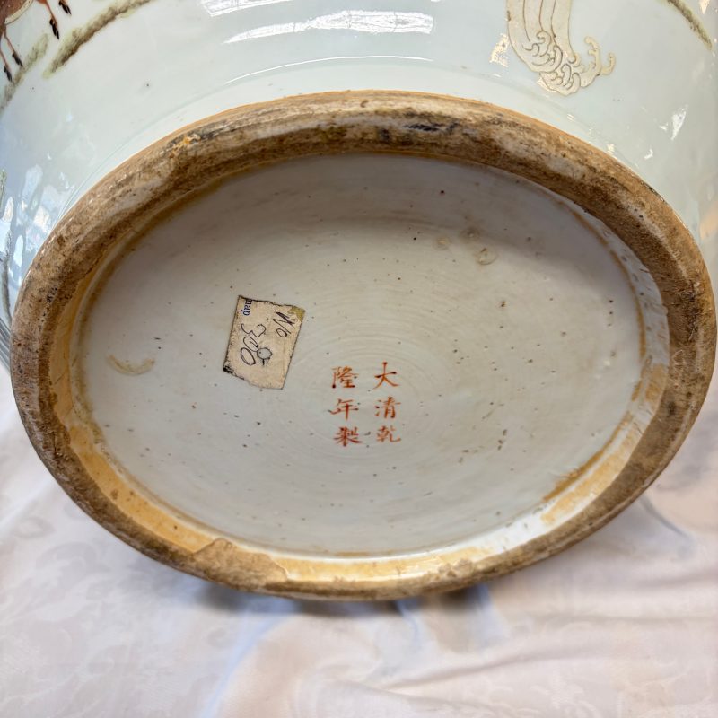 A large Chinese famille rose '100 deer' 'hu' vase - 图32