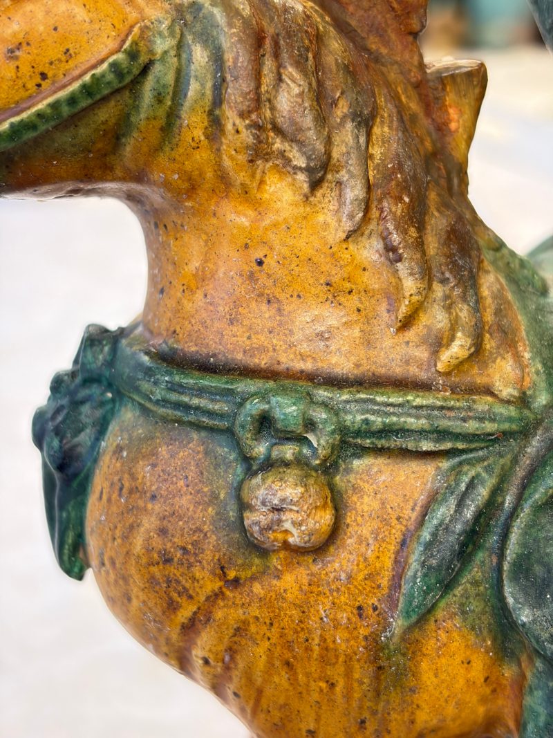 A pair of Chinese sancai-glazed stoneware 'Horseriders' roof tiles on later wooden stands - 图30