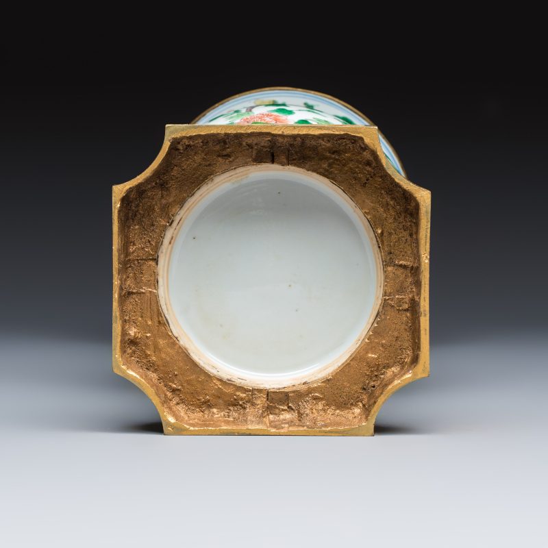 A Chinese famille verte gilt-bronze-mounted 'Yenyen' vase with pheasants - 图7