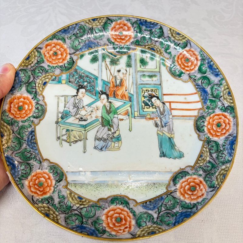 A set of six Chinese Canton famille verte plates with narrative design - 图14