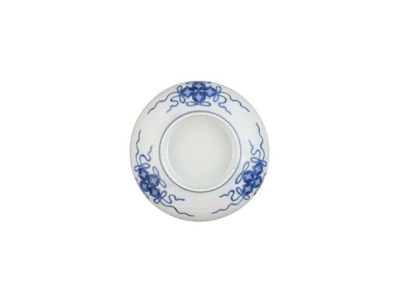 A porcelain dish, Nabeshima ware, Hizen, Edo period, late 17th – early 18th century | 色絵薔薇文皿　肥前　鍋島藩窯　江戸時代中期　17世紀後半～18世紀前半 - 图3