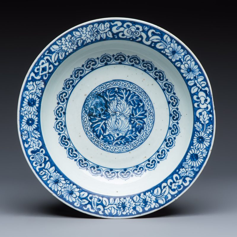A Chinese blue and white dish with floral design