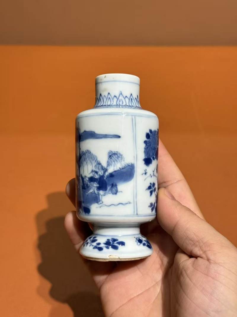清康熙 青花山水人物故事图小灯笼瓶 - 图2