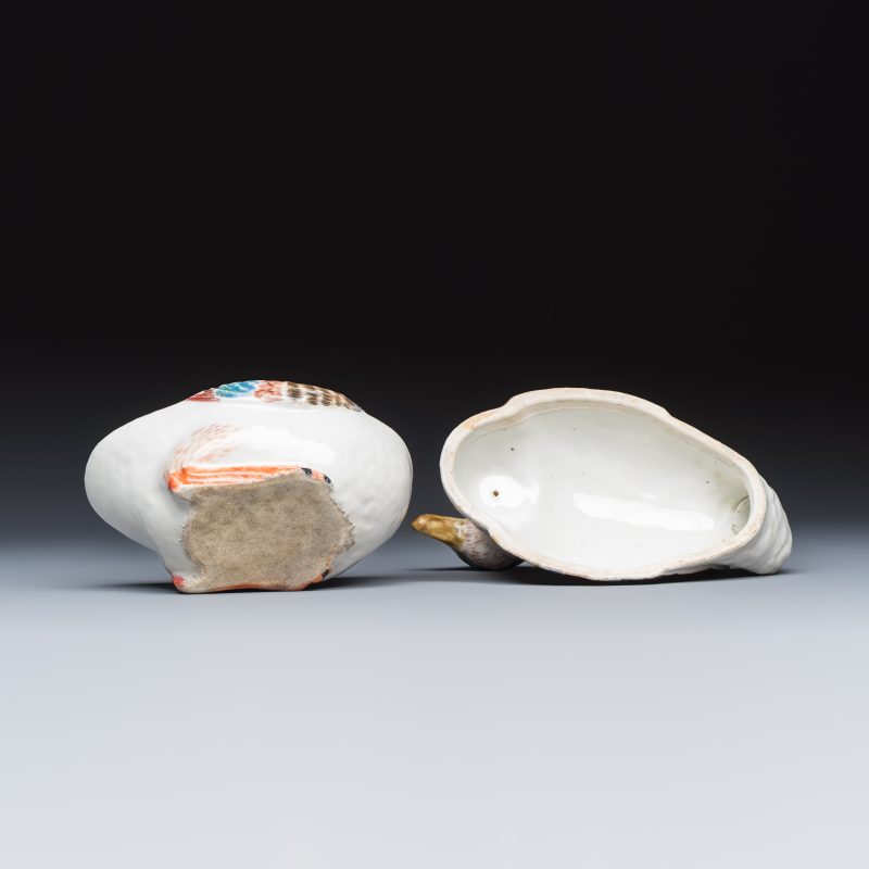 A Chinese famille rose duck-shaped tureen and cover - 图8
