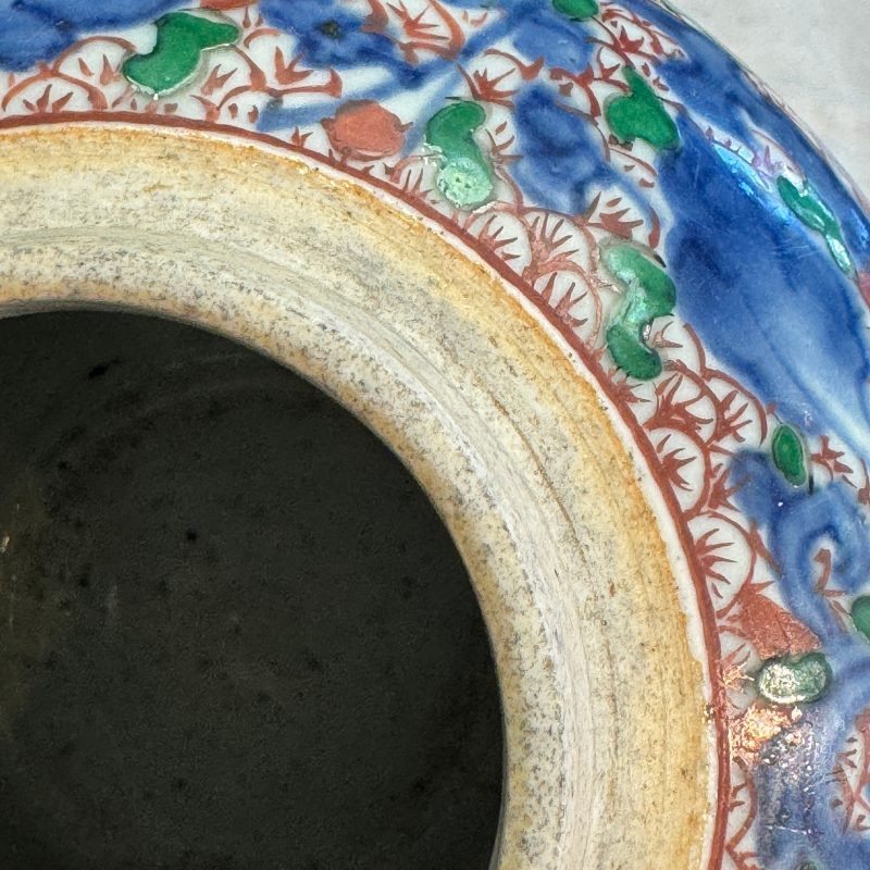 A Chinese wucai 'Peony Scroll' jar - 图23