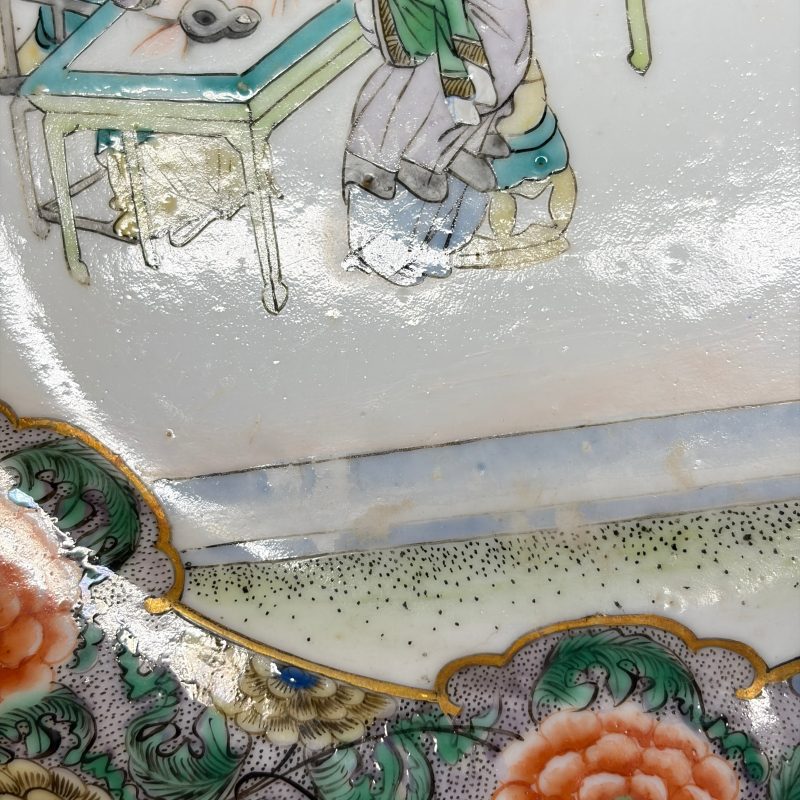 A set of six Chinese Canton famille verte plates with narrative design - 图19