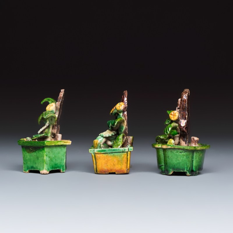 Three Chinese famille verte sancai biscuit 'Jardinière' incense stick holders - 图3