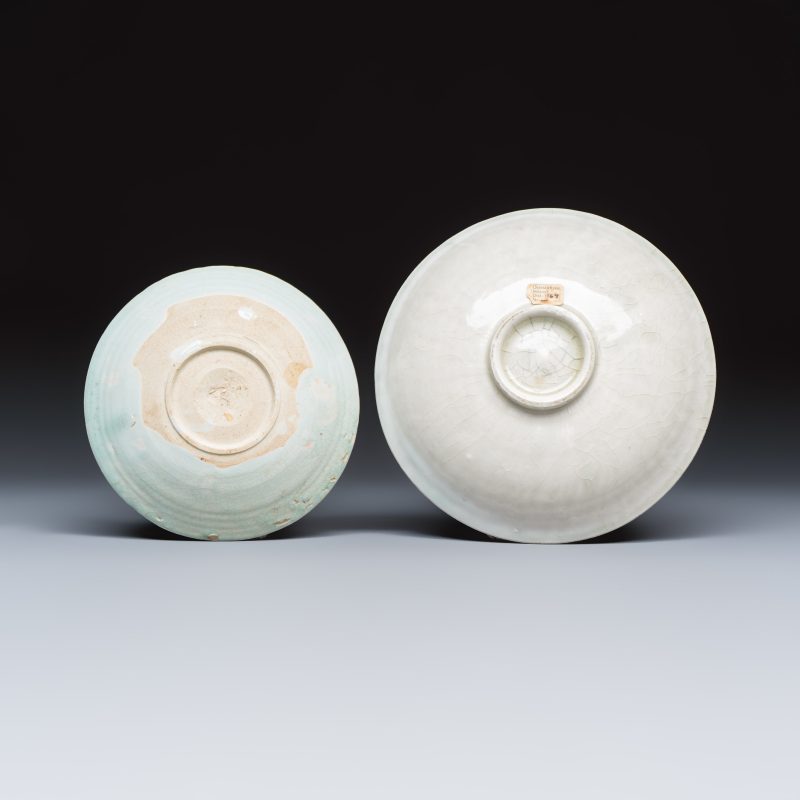 Two Chinese qingbai plates and a Longquan celadon plate - 图3