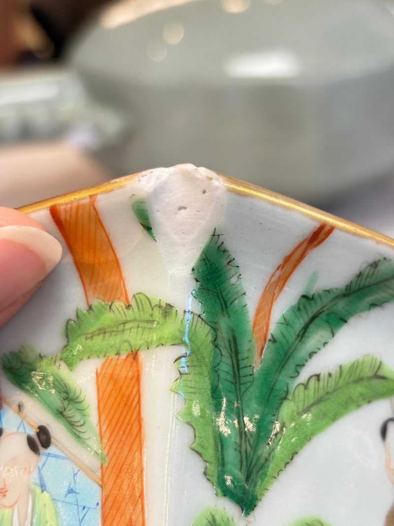 A Chinese Canton famille rose hexagonal planter and stand with narrative design - 图18