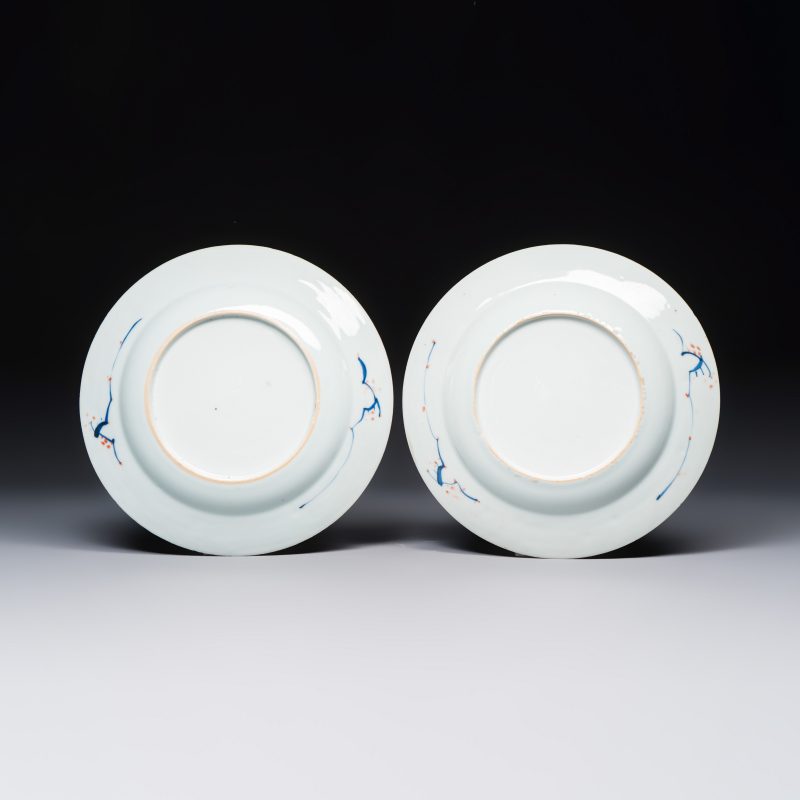 A pair of Chinese verte-Imari 'Governor Duff' plates - 图2