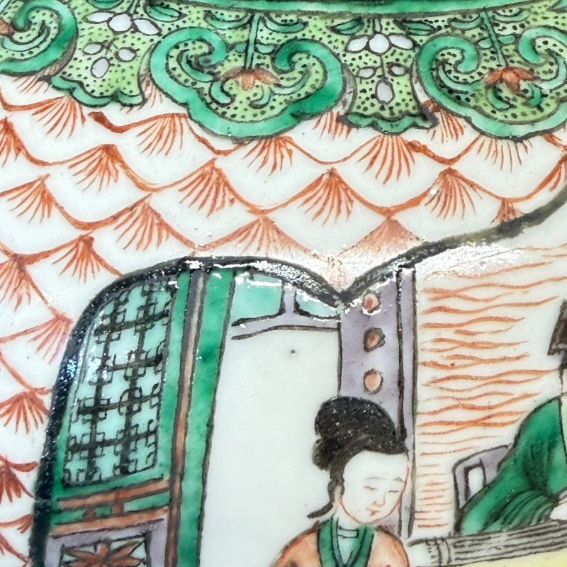 A pair of Chinese famille verte bottle vases with narrative design - 图14