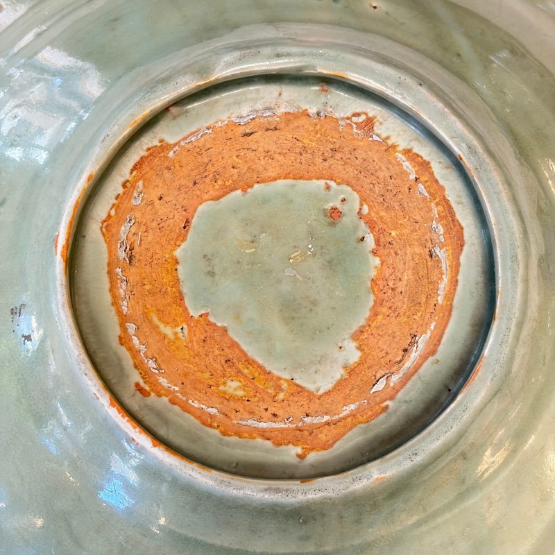 A Chinese Longquan celadon dish with incised floral design - 图12
