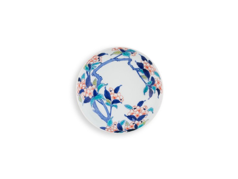 A porcelain dish, Nabeshima ware, Hizen, Edo period, late 17th – early 18th century | 色絵桜文皿　肥前　鍋島藩窯　江戸時代中期　17世紀後半～18世紀前半