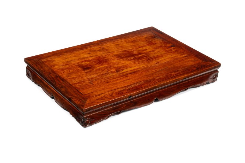 A huanghuali 'folding leg' kang table, late Ming Dynasty - 图15