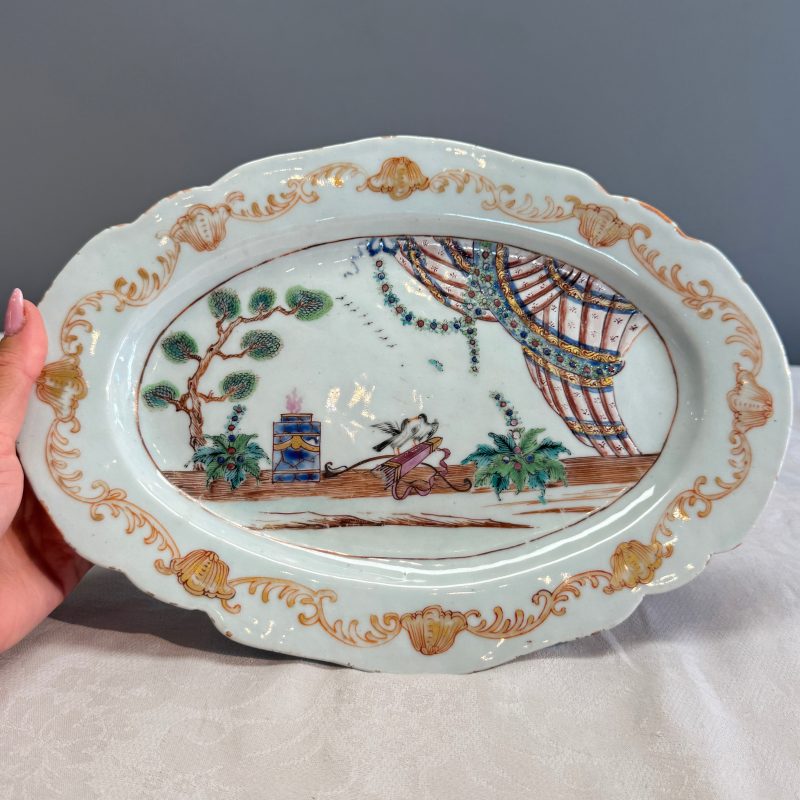 A Chinese famille rose ‘Valentine Pattern’ oval dish - 图3