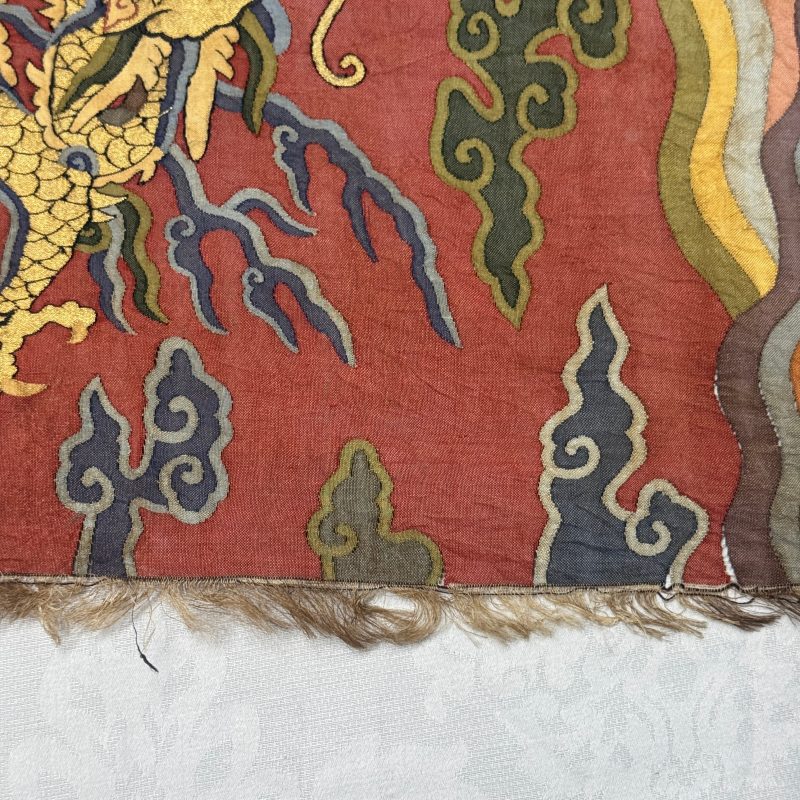 A Chinese kesi silk 'Dragons and Phoenixes' panel - 图23