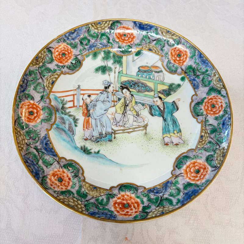 A set of six Chinese Canton famille verte plates with narrative design - 图26