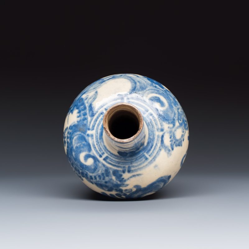 A Vietnamese blue and white 'Dragon' vase - 图6
