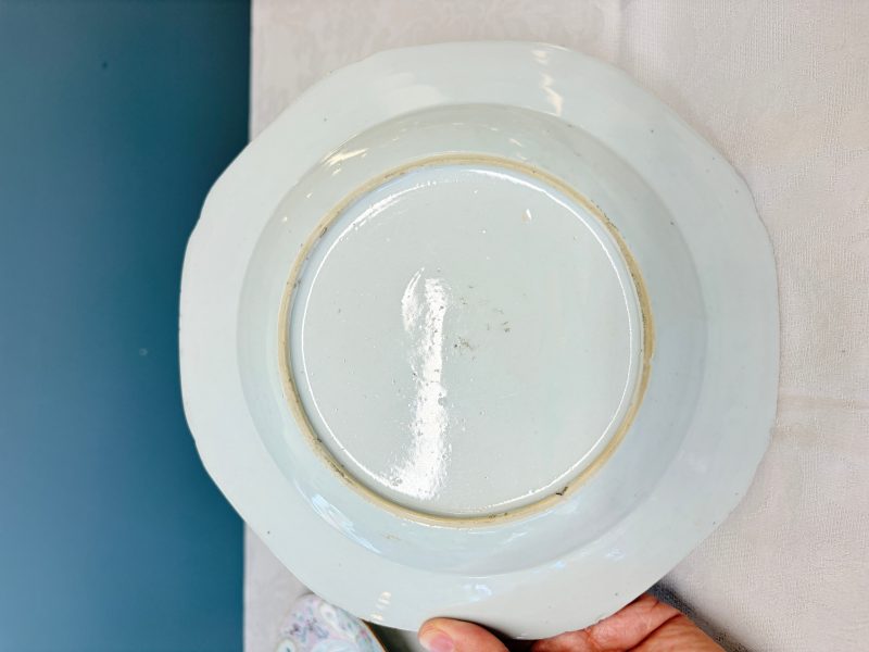 Two pairs of Chinese famille rose plates - 图13