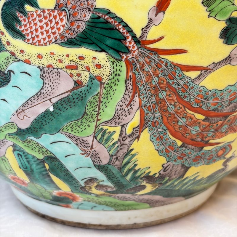 A Chinese famille verte yellow-ground 'Birds among Flowering Branches' jardinière - 图11