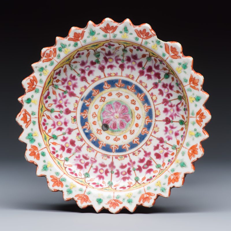 A group of nine Chinese Bencharong wares for the Thai market - 图12