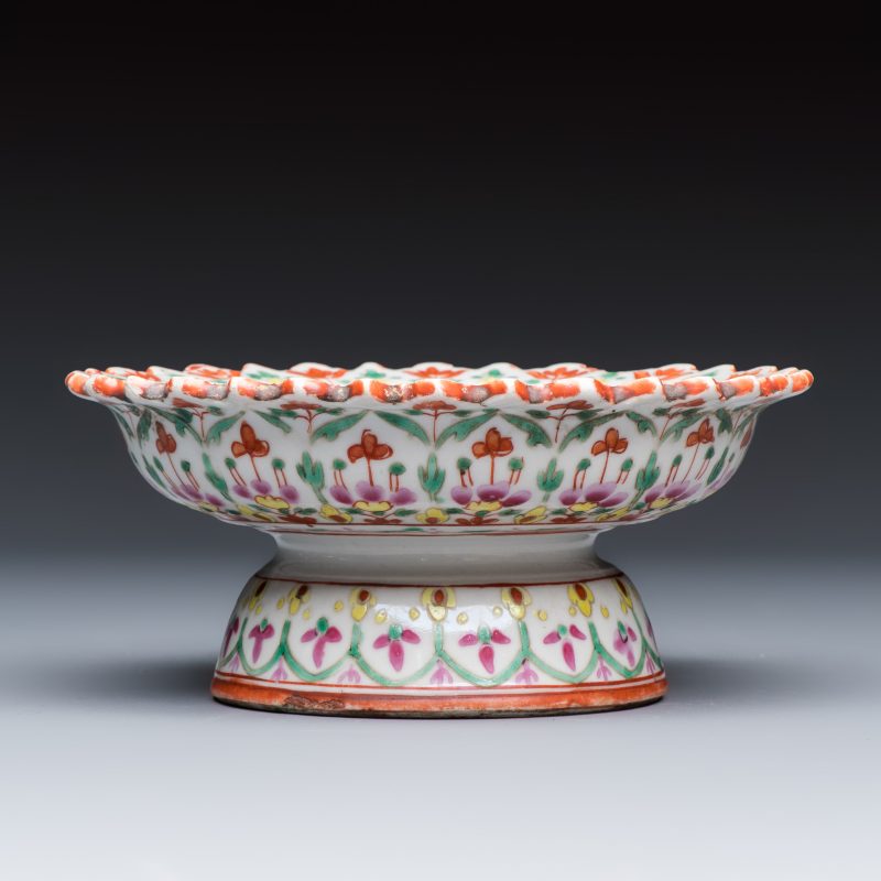 A group of nine Chinese Bencharong wares for the Thai market - 图11
