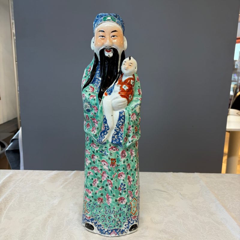 Two Chinese famille rose figures of star gods - 图31
