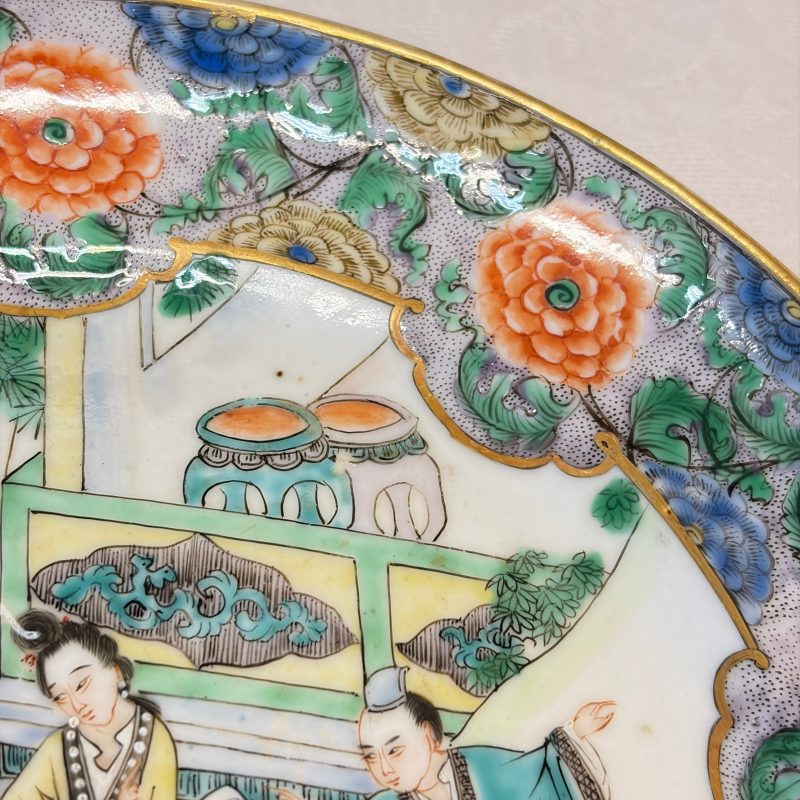 A set of six Chinese Canton famille verte plates with narrative design - 图28