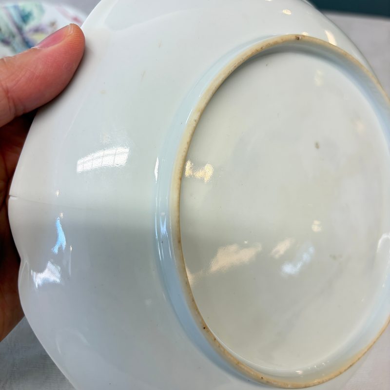A pair of fine Chinese famille rose plates with figural design - 图21