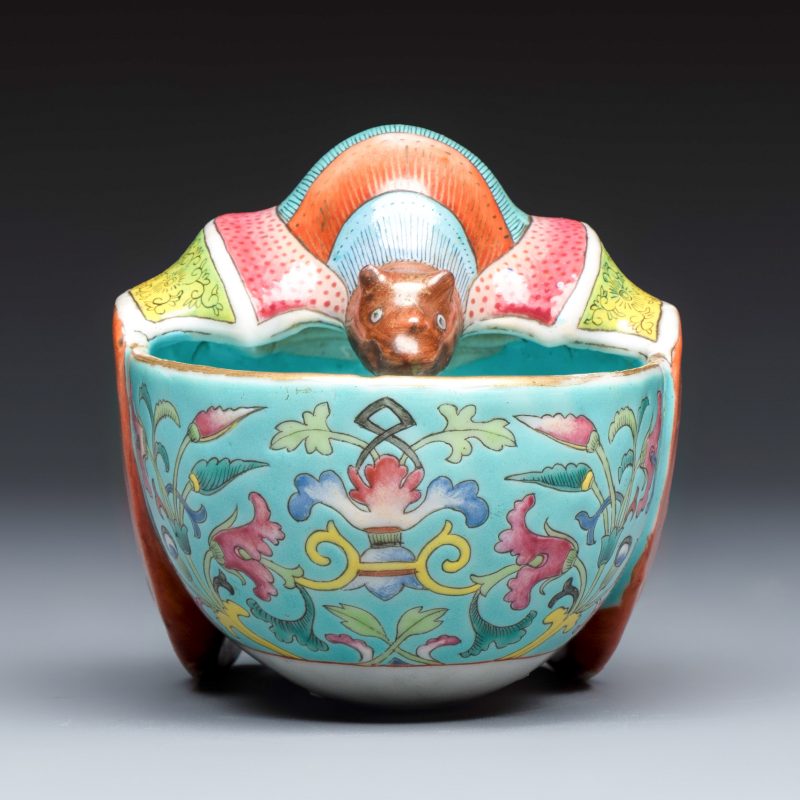 A Chinese famille rose bat-form water pot - 图4
