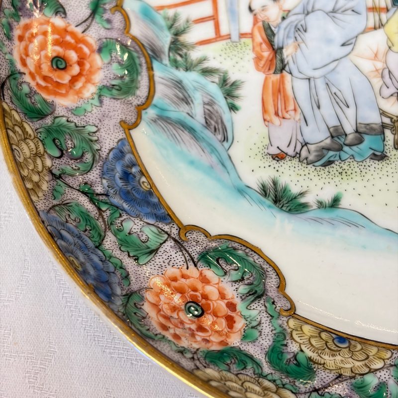 A set of six Chinese Canton famille verte plates with narrative design - 图31