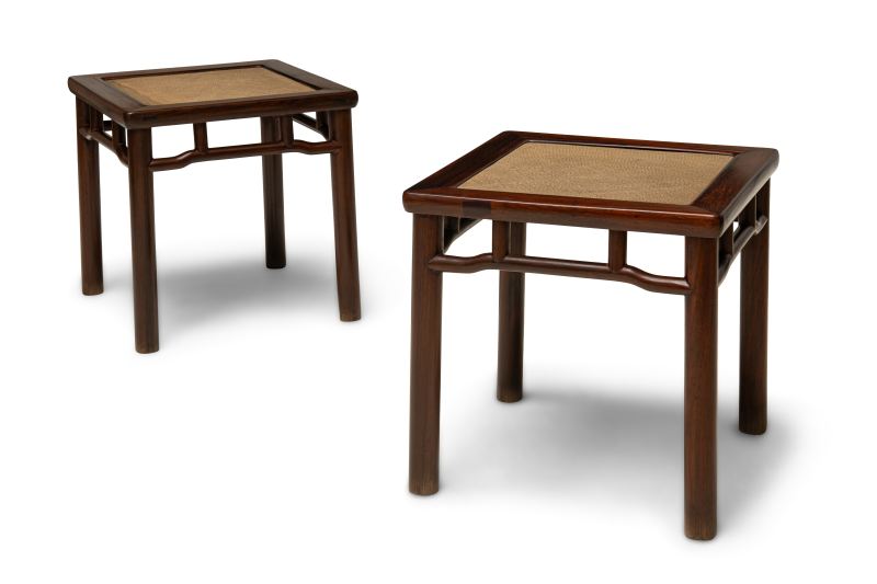 A pair of hongmu square corner-leg stools - 图1