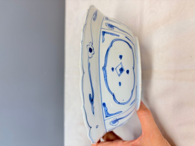 A Chinese blue and white 'Klapmuts' bowl - 图13