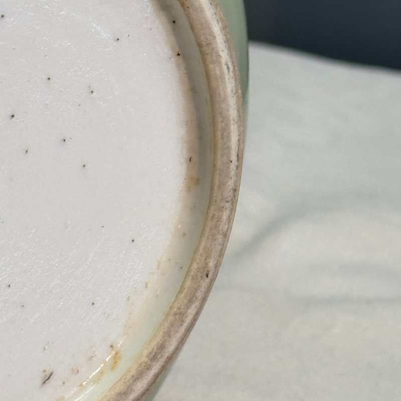 A Chinese celadon-glazed incised 'Yuhuchunping' vase with lotus scroll design - 图20