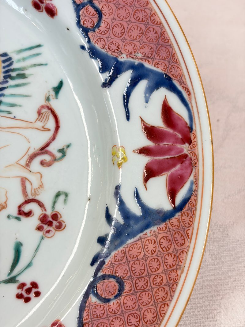 A pair of Chinese famille rose 'Winged Putti' plates - 图6