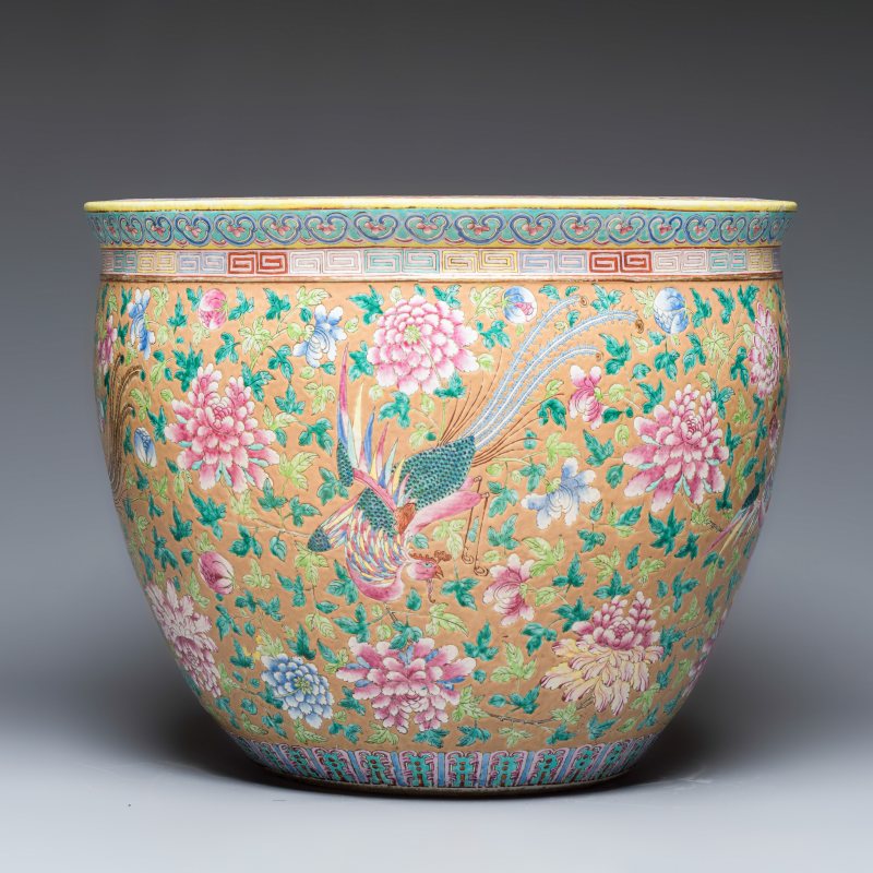 A large Chinese famille rose 'Phoenixes and Peonies' fish bowl for the Straits or Peranakan market - 图3