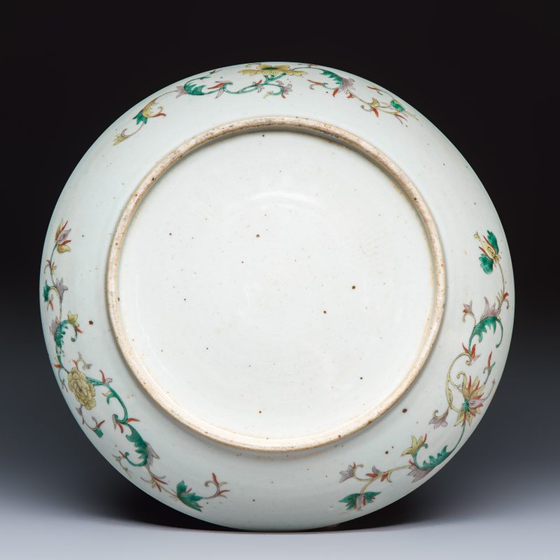 A Chinese famille verte dish with narrative design - 图2