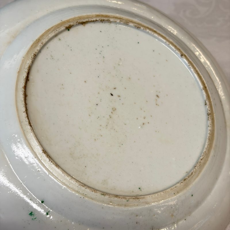 A set of six Chinese Canton famille verte plates with narrative design - 图36