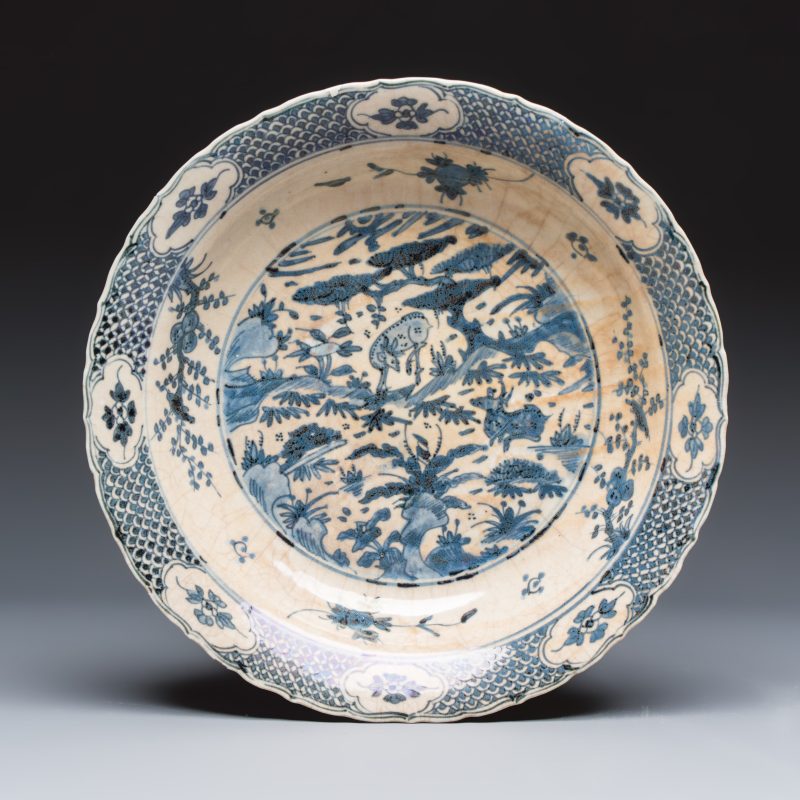 A Chinese Swatow blue and white 'Deer' dish