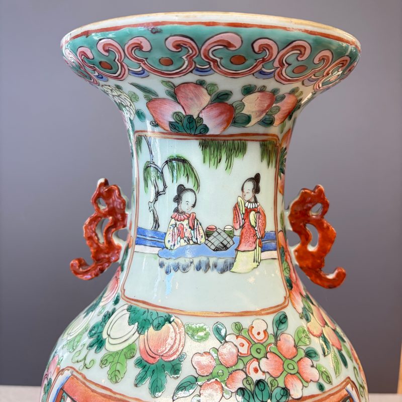 A Chinese famille rose vase with narrative design - 图9
