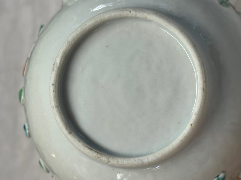 A Chinese famille rose relief-decorated teapot with floral design - 图14