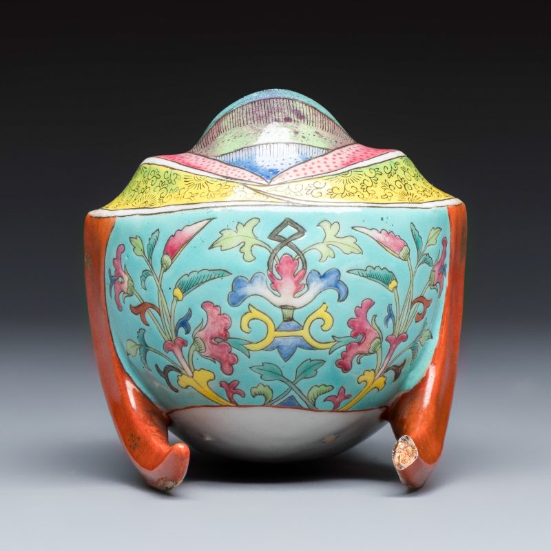 A Chinese famille rose bat-form water pot - 图6