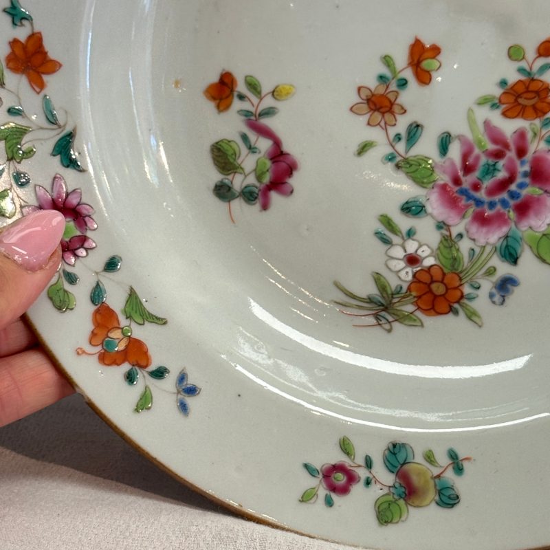 Four Chinese famille rose plates with floral and landscape design - 图13