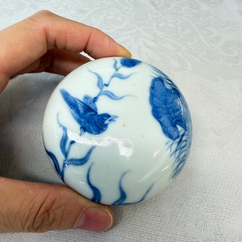 Two Chinese blue and white Wang Bu-style seal paste boxes and covers - 图22