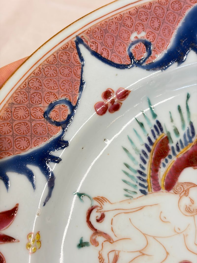 A pair of Chinese famille rose 'Winged Putti' plates - 图8